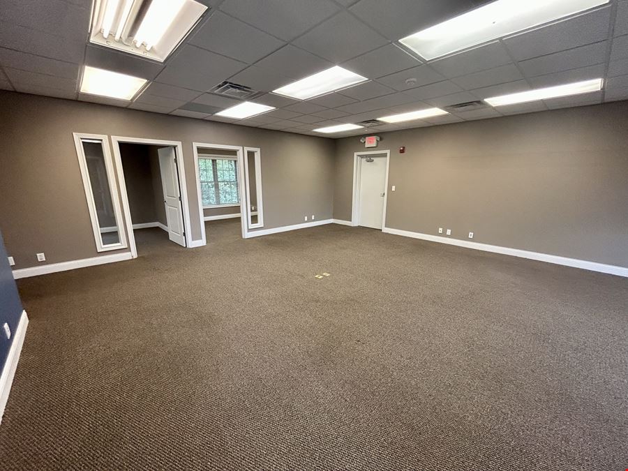 5084 Wooster Rd - Wooster Park Office Condos
