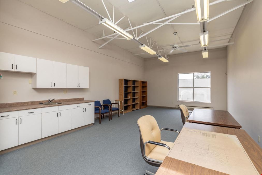 Unit 2150 - 1851 Savage Road