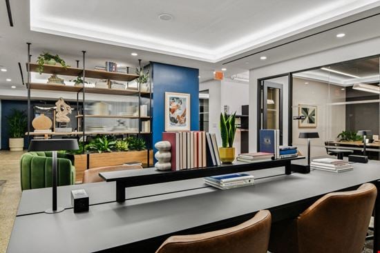 Industrious - 560 Lexington Avenue