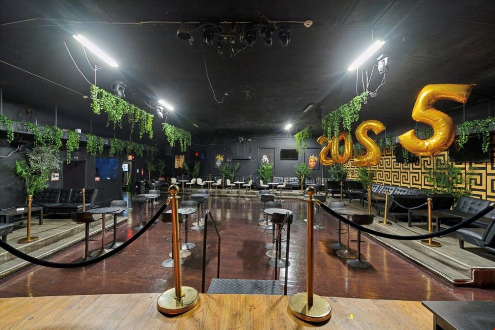 Cash-flowing Upscale Night Club | 11,000 SF