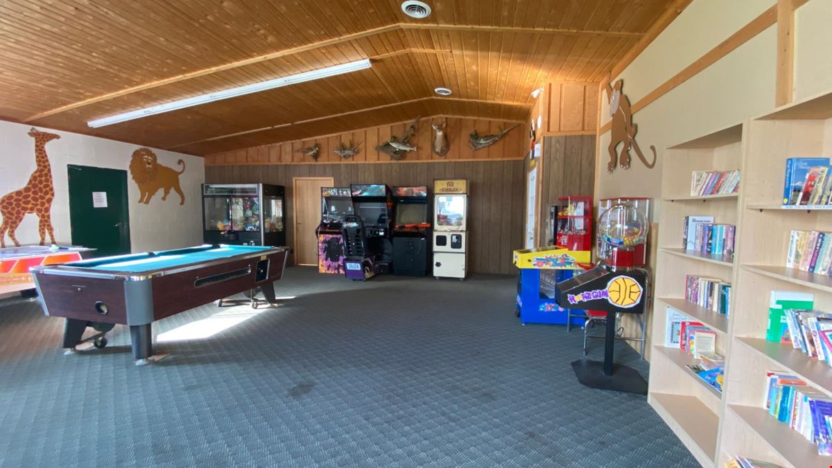 Camper's Cove RV Park & Canoe Livery 