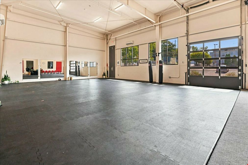 COMMERCIAL SPACE IN HISTORIC STAUNTON MIXED USE DEVELOPMENT