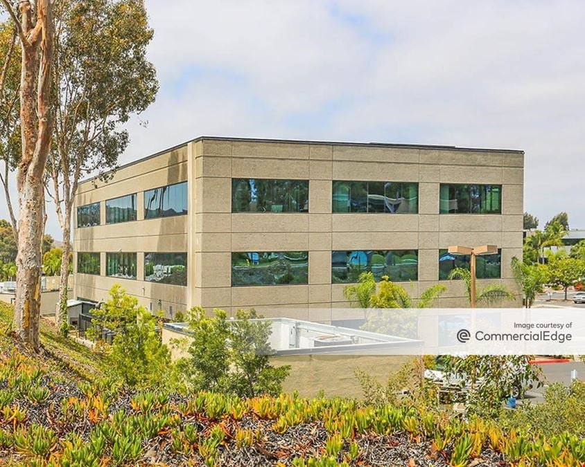16885 Via del Campo Court San Diego CA 92127 CommercialSearch com 16885 Via del Campo Court San Diego CA 92127 CommercialSearch com