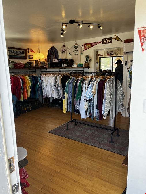 1630 N Blackwelder Ave Suite 3