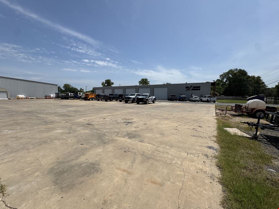1608 Wells Island Road-Office/Shop & Concrete Yard