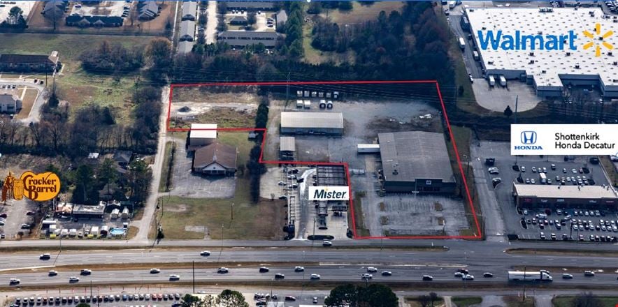 Preview of Industrial space for Rent at 705 Beltline Road  