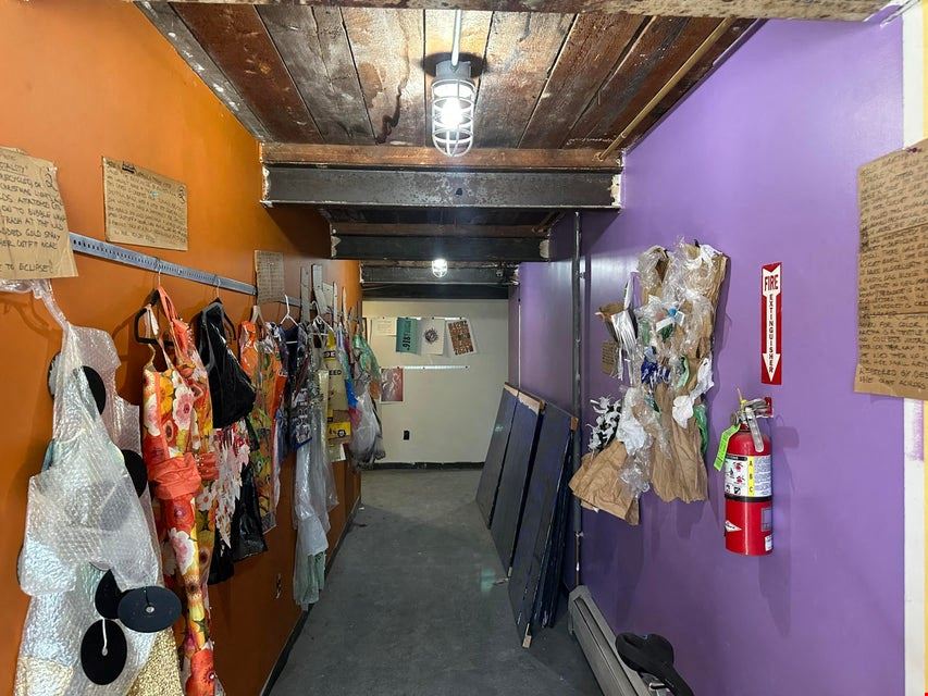 24 Cedar St