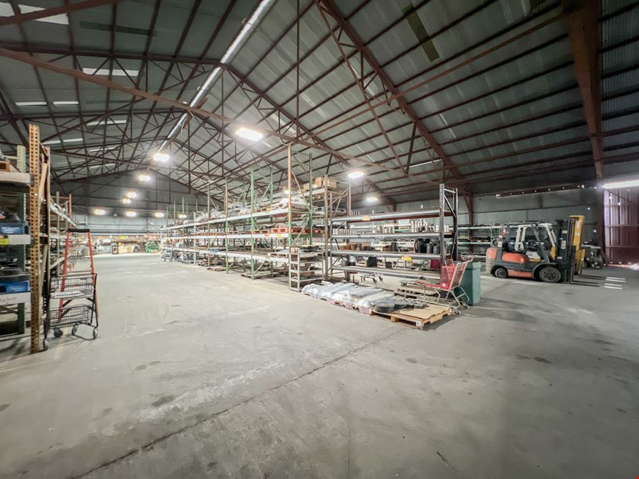 ±37,000 SF Office Warehouse with Dedicated Yard & New Roof