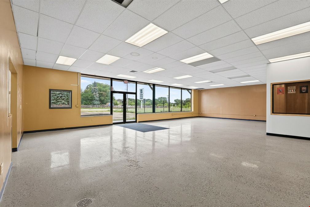 Free Standing Retail Building For Lease