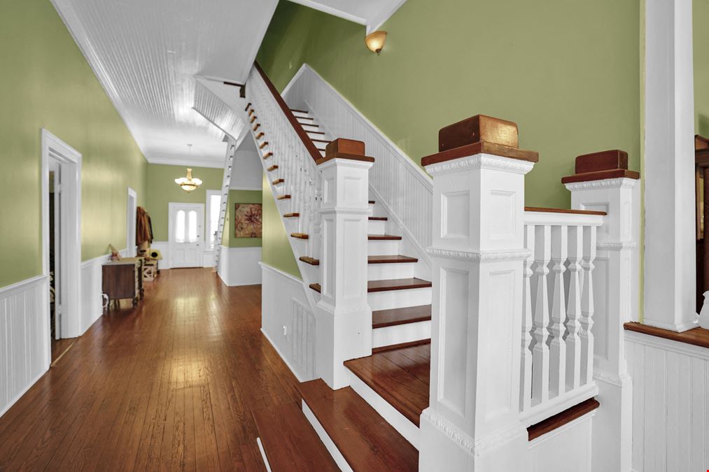 Beautiful Early 1900's Property, Home/Office