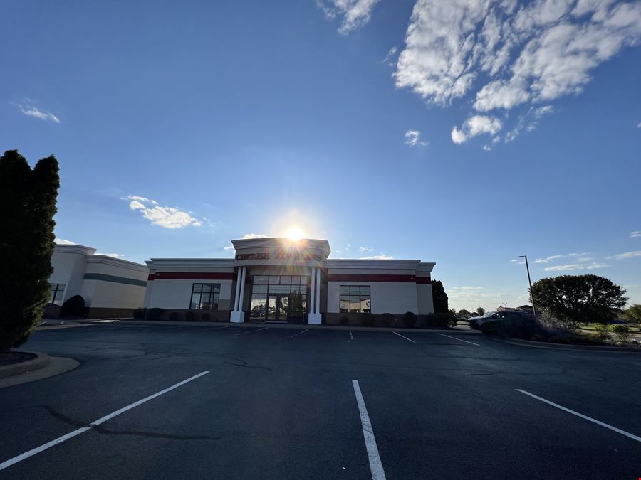 944 N Burkhardt Rd