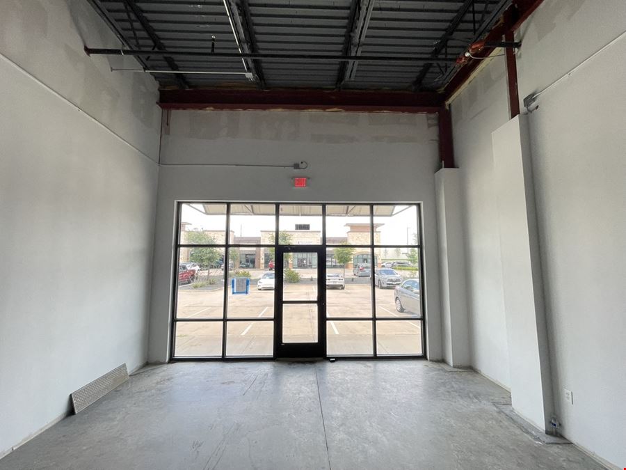 1,435 SF Retail Space | White Box| West Frisco Near FM 423 & Main