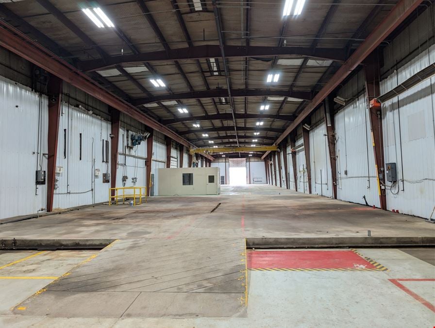 CRANE FACILITY ON 3.4± ACRES