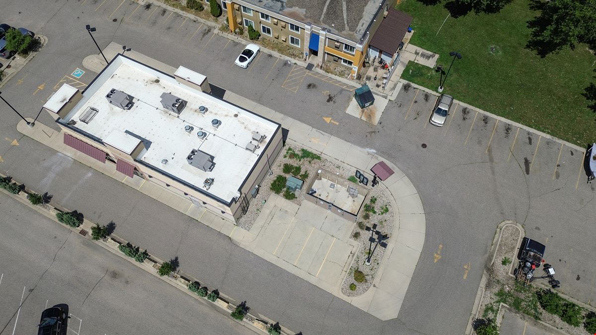 101 W Lind Ct