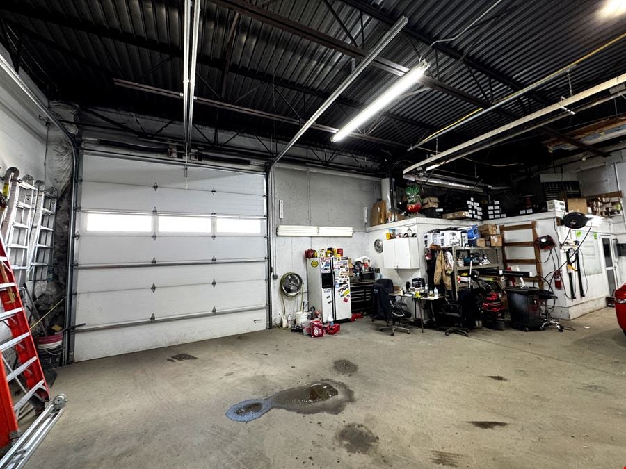 2025 E Sweet Ave