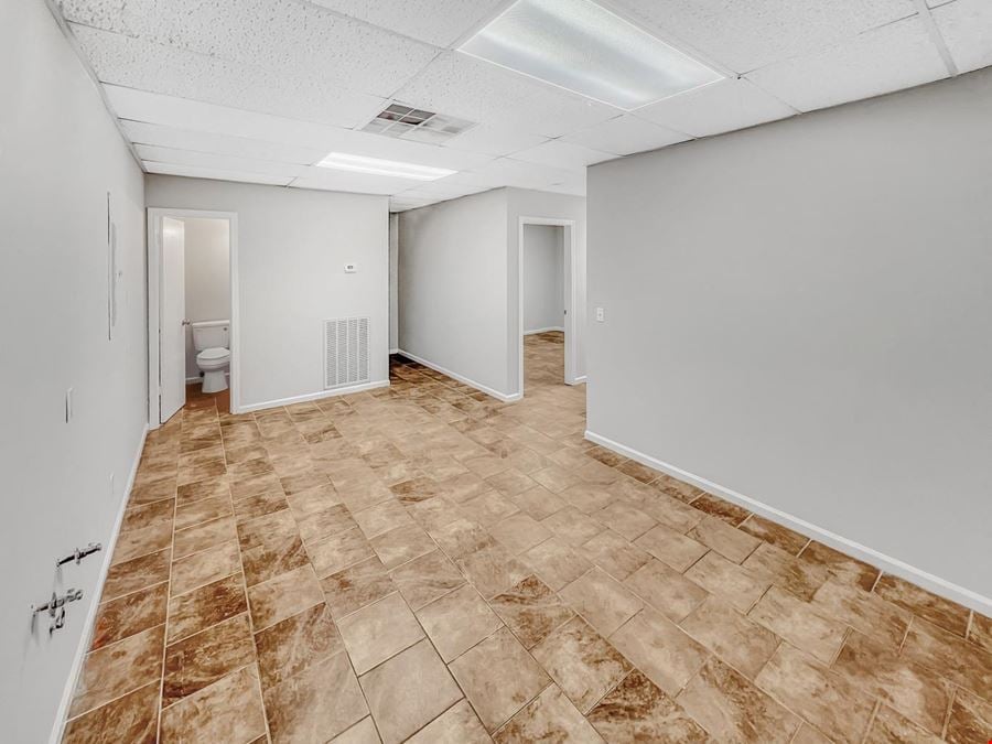 Northview Plaza Suite 13