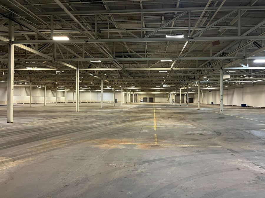 Central Connecticut Warehouse Space