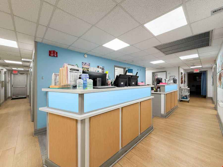 NNN-Leased Medical Office Investment with LCMC