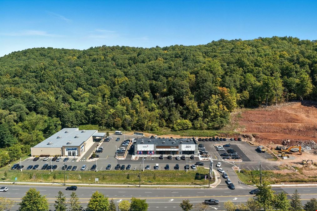 Plainville, CT - New Britain Avenue Retail Center