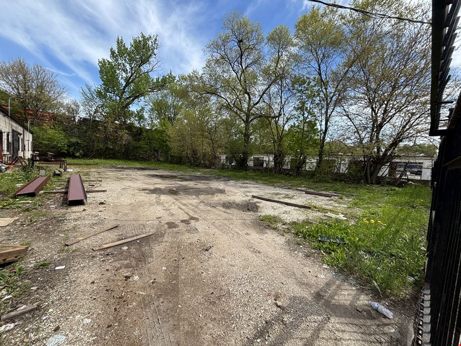 834 W. 49th Place