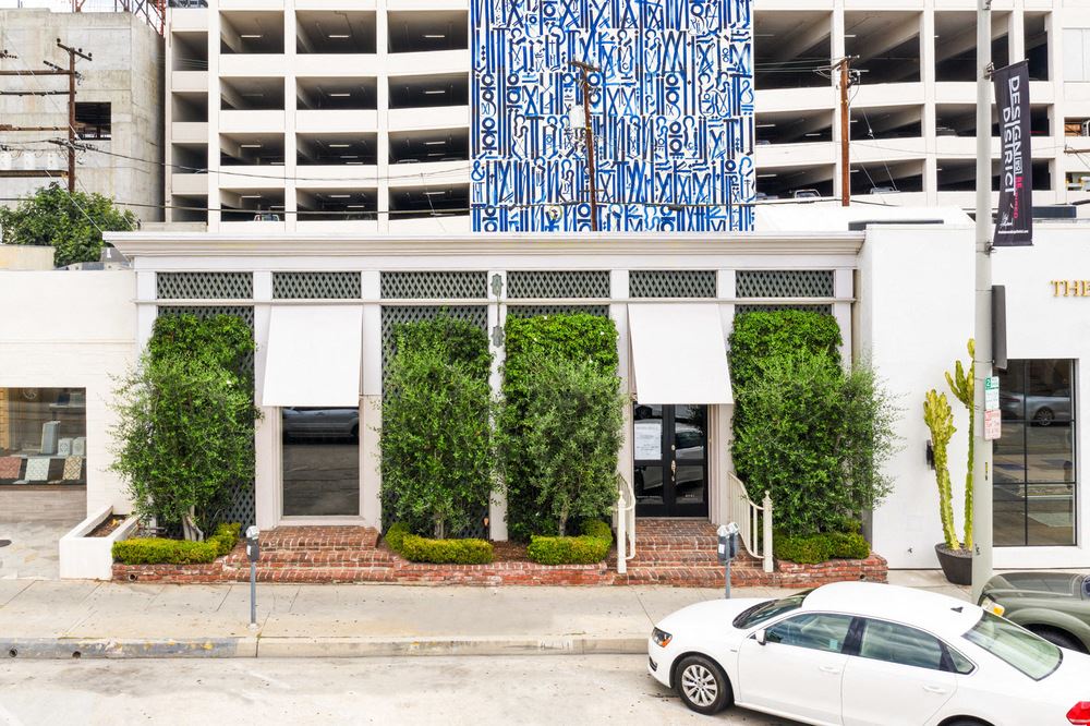8731 Melrose Ave