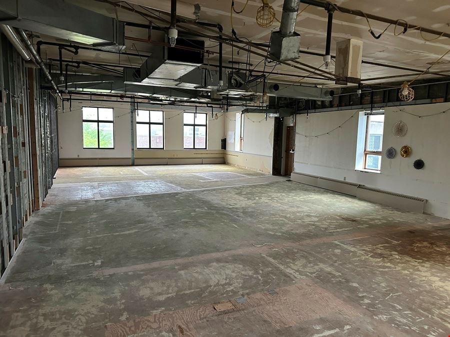 One Canal Place