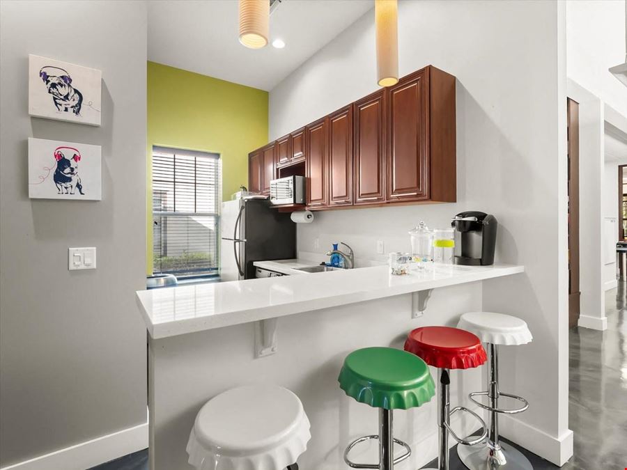 Turnkey Freestanding Office in Baldwin Park