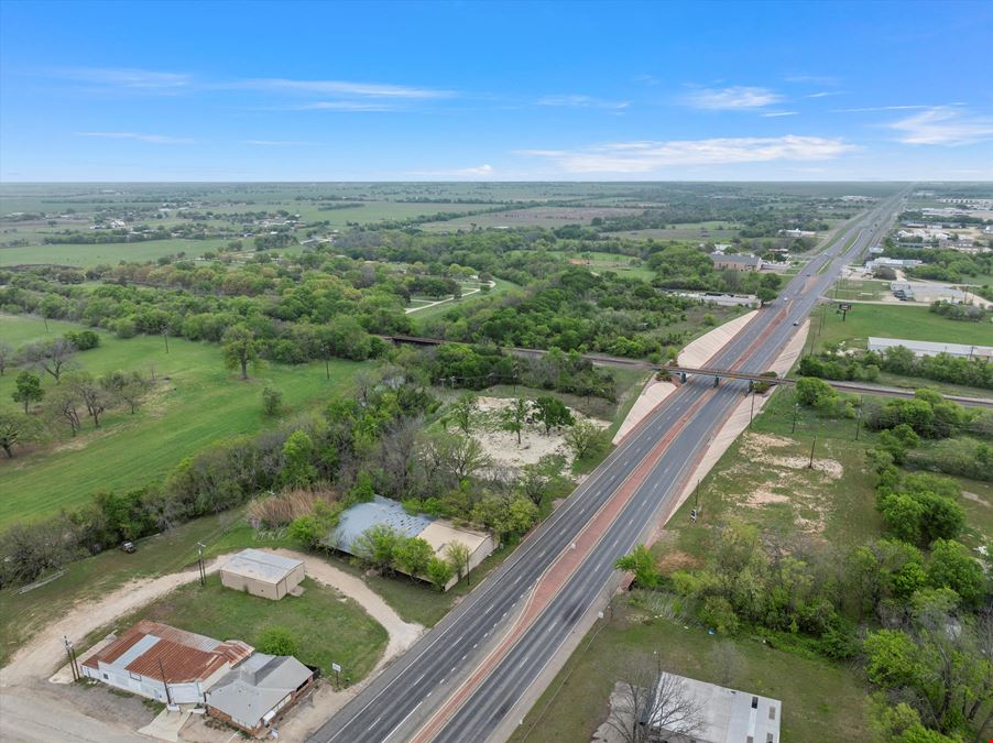 201 W Highway 84