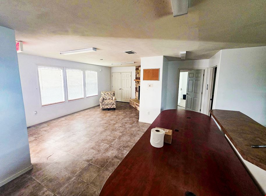 ±4,184 SF Office Building on ±3.2 Acres in Williston