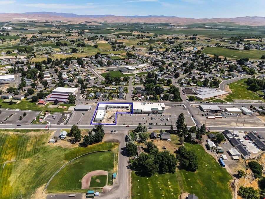 Zillah Plaza