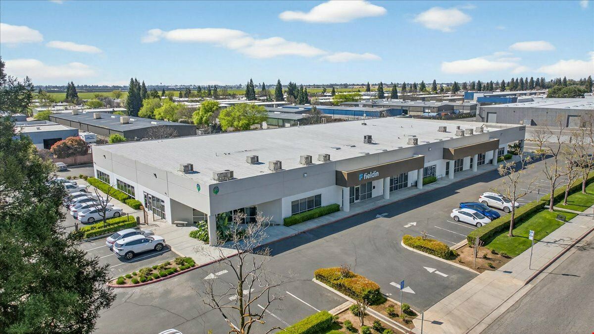 High Quality Office/Warehouse Space in Northeast Fresno, CA
