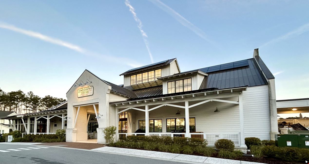 High Profile Building Designed For Restaurant, Office, or Retail Uses