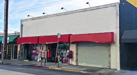 Preview of Industrial space for Sale at 522 E 12st St 