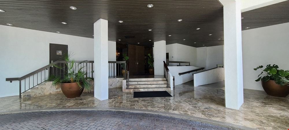 Ground Floor Office in Brickell for Sale
