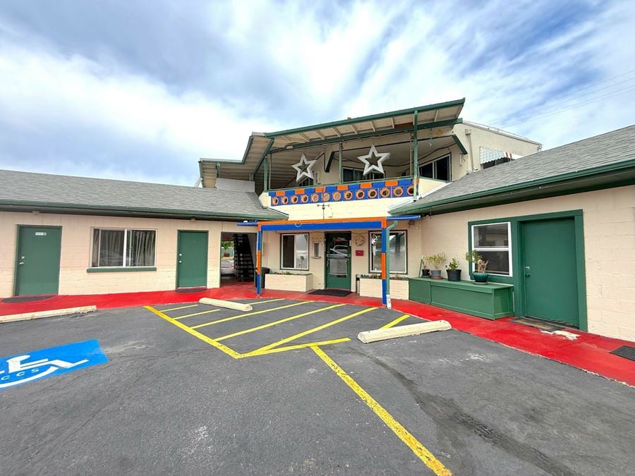 The Holiday Iconic Motel