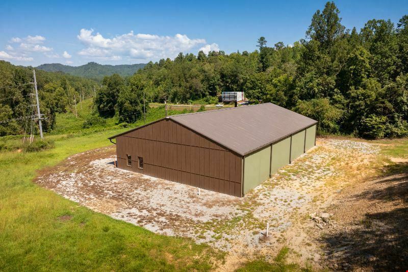 1829 Blowing Rock Blvd