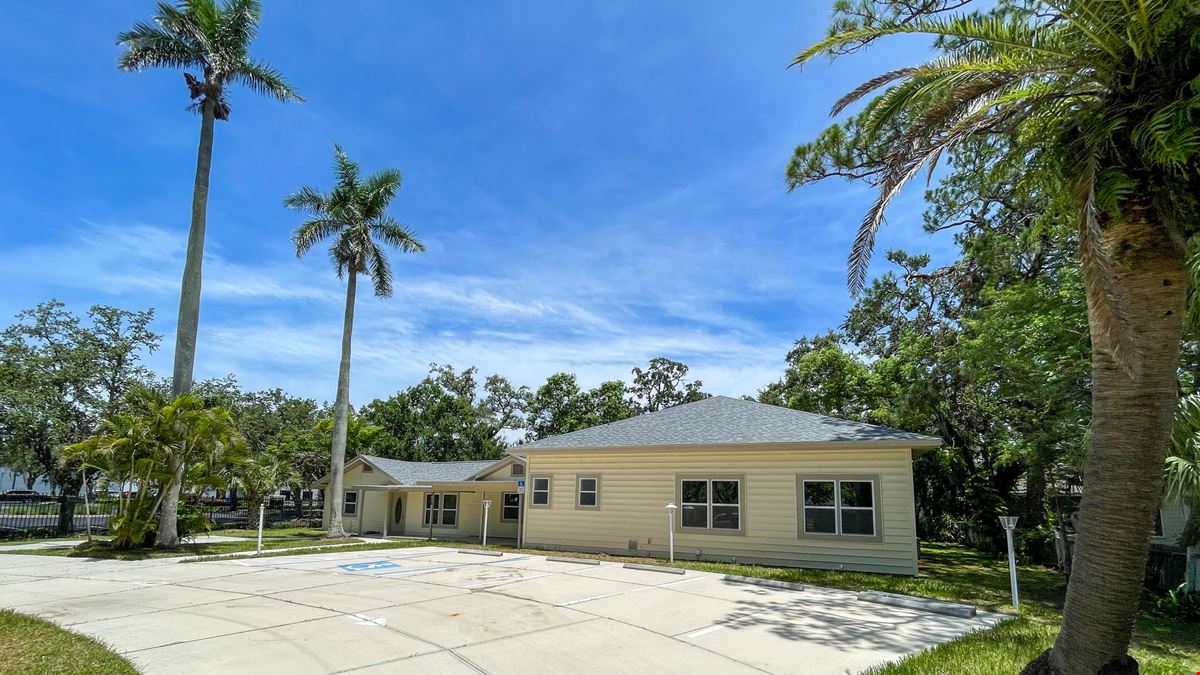 Freestanding Building in Prime Location