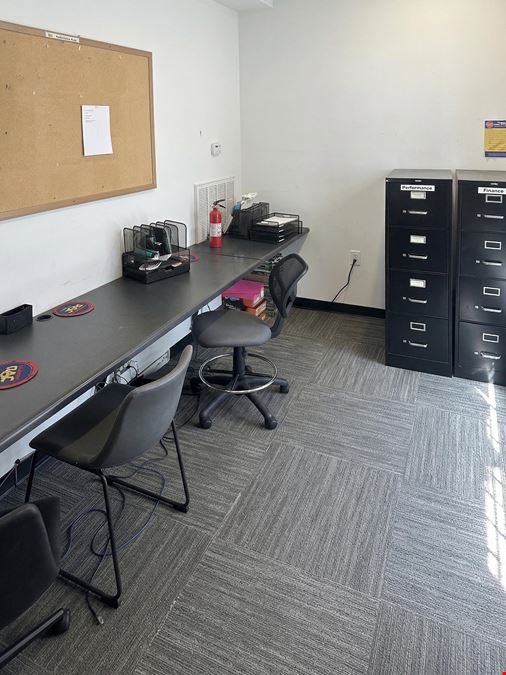 1,800 SF | 100 Manhattan Avenue | Move-In Ready Retail\Office Space with Basement for Lease