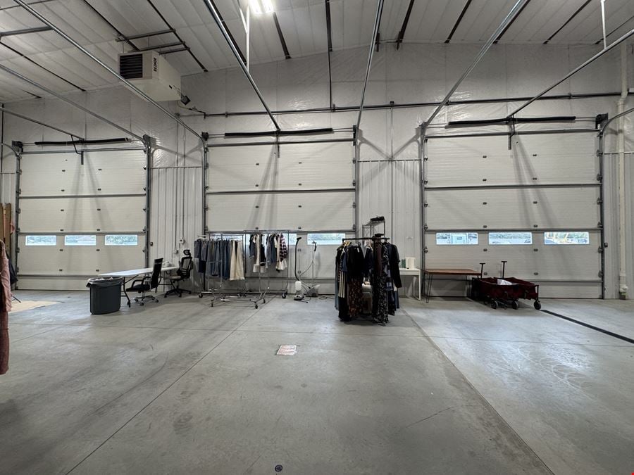 4025 E 461 N