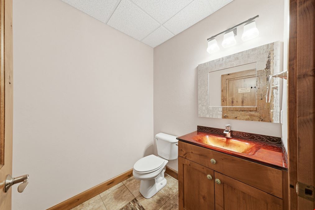 1940 West Dickerson Street, Suites 102 A-C