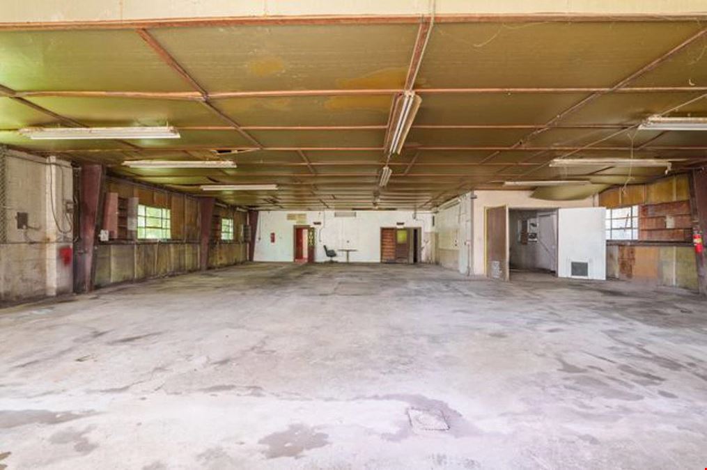 210 W Main St