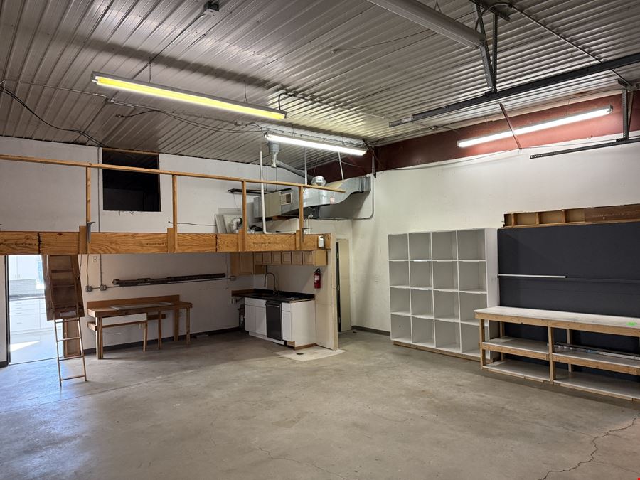 South Fargo Office With Warhouse