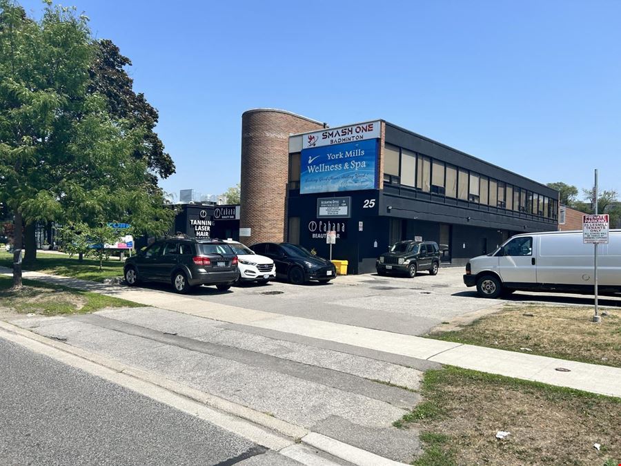 25 Lesmill Rd, North York, ON M3B 2T3