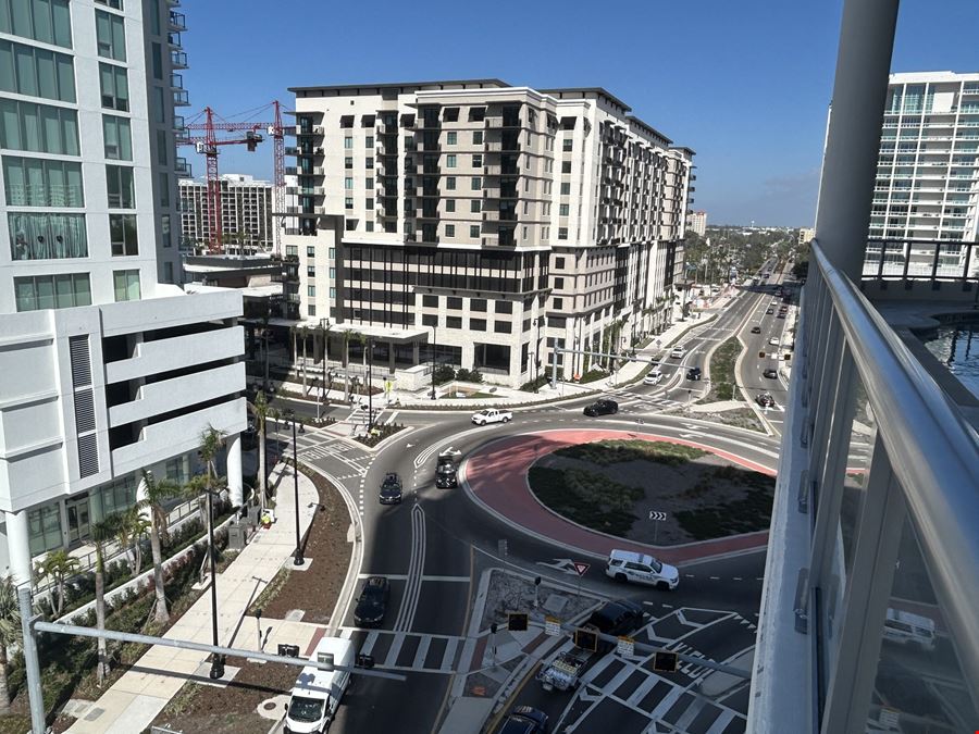211 N Tamiami Trail