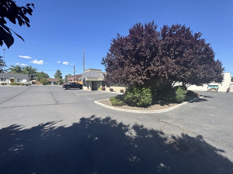 Two-Tenant Commercial Investment Opportunity