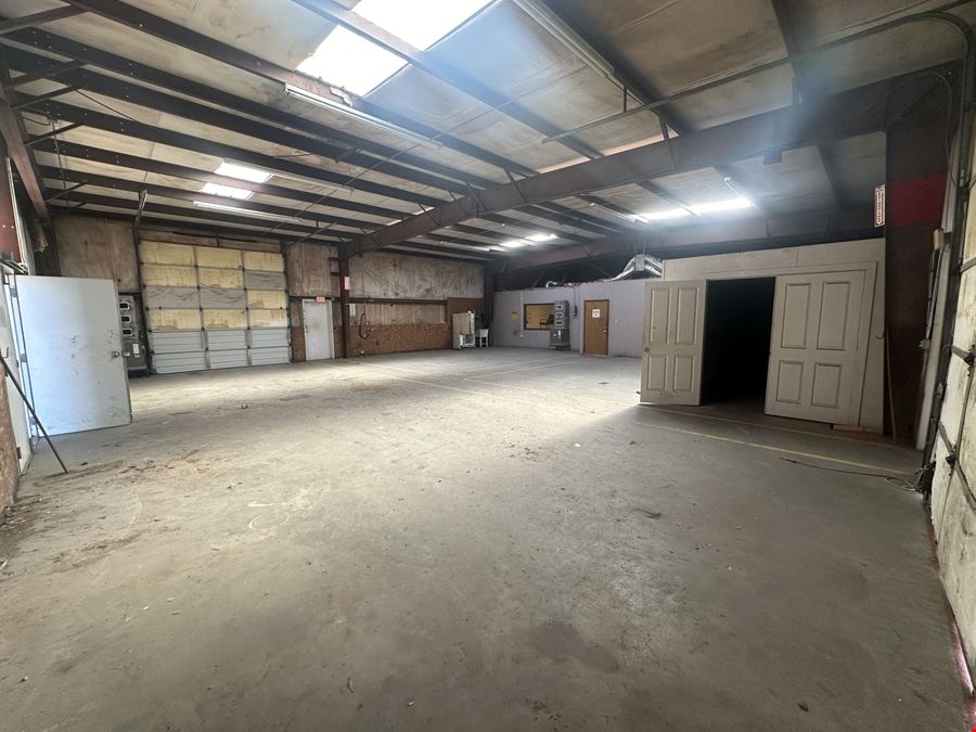 Evangeline Thruway Lafayette LA SE-2623