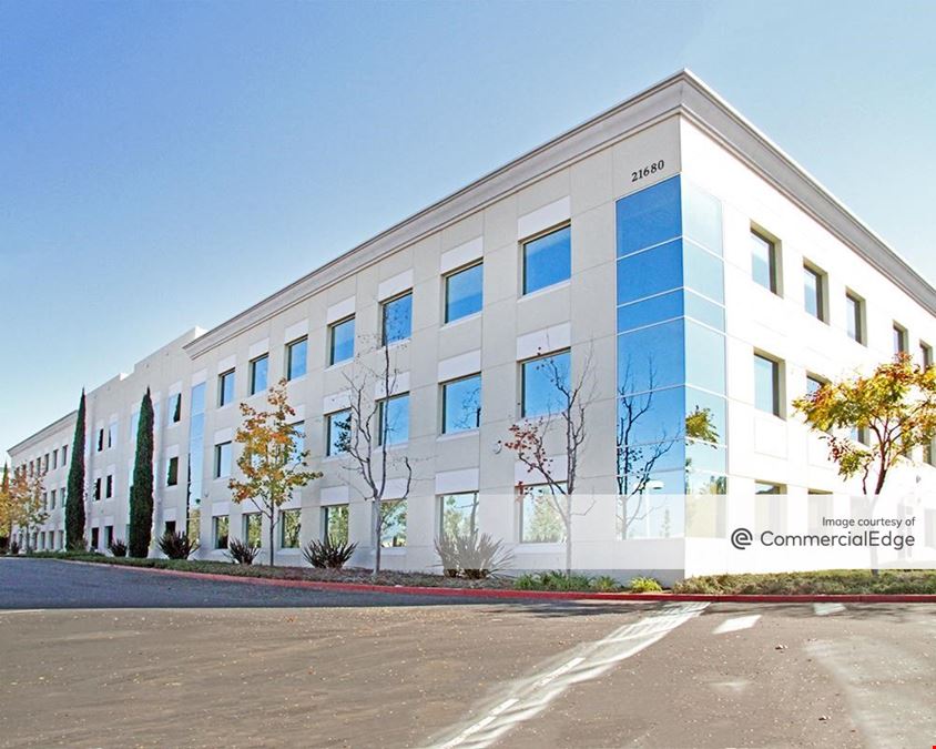 Gateway Corporate Center - 21680 Gateway Center Drive