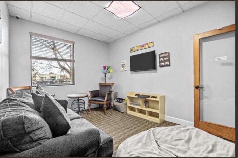 2793 Skyline Court, Unit A