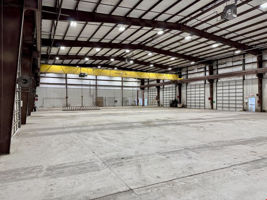 Industrial Office Warehouse with Yard for Sublease