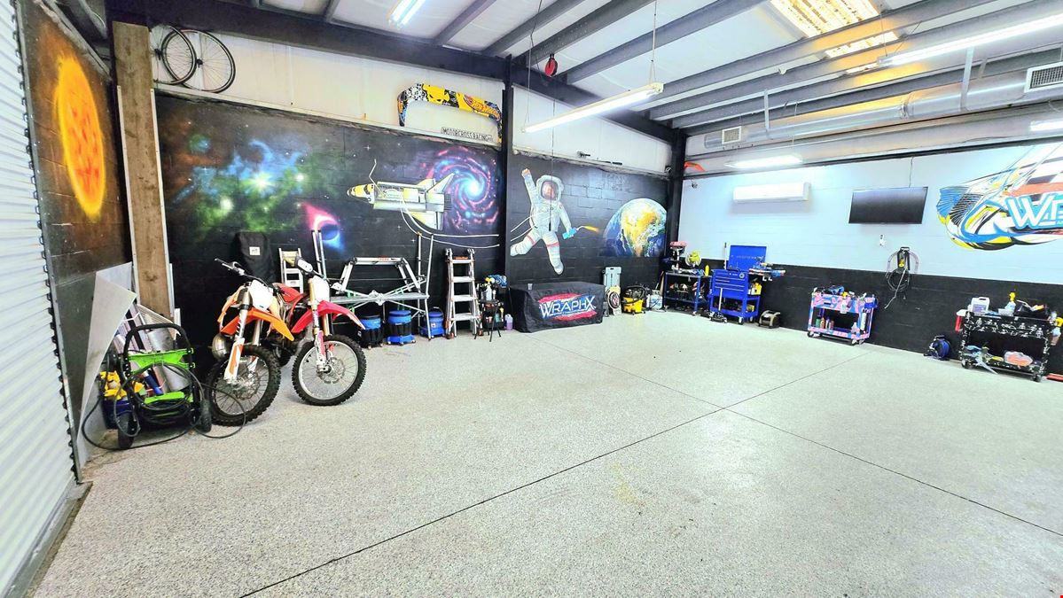 Incredibly Rare Retail/Flex on a Major Road!